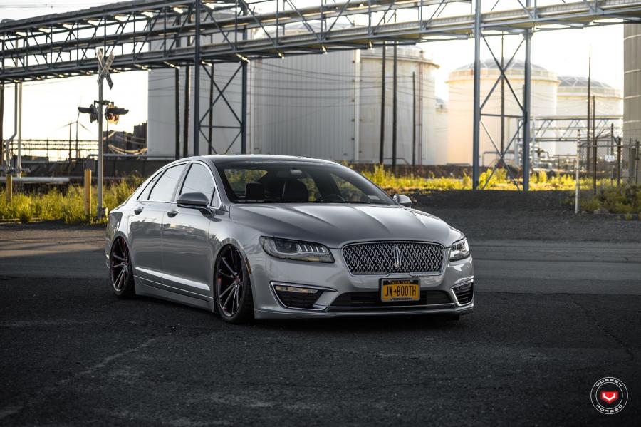  Lincoln MKZ on Vossen Wheels (CG-203) 2017 года  (фото 3 из 30)